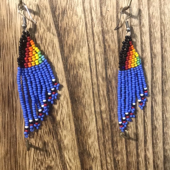 feather shape hand made beaded earrings - Picture 2 of 7